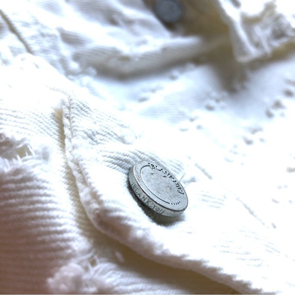 Blank NYC Eyes On You white jean Jacket denim trucker style distressed - Picture 10 of 15